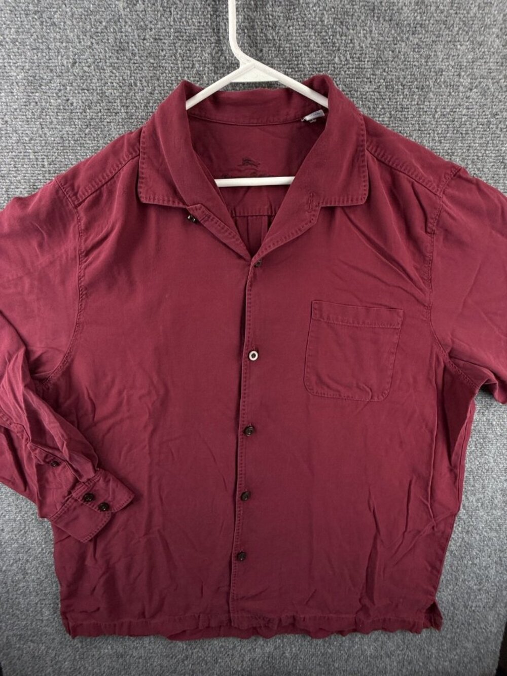 Tommy Bahama XL Camp Silk Loop Red Pocket Button Up Solid Casual Shirt Men Adult
